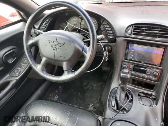 ✅ 2004 Chevrolet Corvette • VIN: 1G1YY32G745122850 • Лот: 65543845. Опубликован ранее на Copart с пробегом 79 354 миль. Бесплатный доступ к архиву аукционных продаж из США и подробный отчёт об истории автомобиля на DreamBid. Изображение 8.