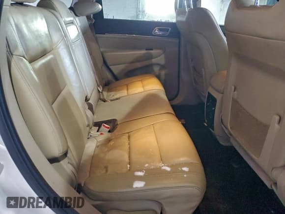 ✅ 2017 Jeep Grand Cherokee Limited • VIN: 1C4RJEBG6HC689757 • Lot: 95944295. Wystawiony na Copart z przebiegiem 161 570 mil. Bezpłatny archiwum sprzedaży aukcyjnych z USA i szczegółowy raport historii pojazdu na DreamBid. Zdjęcie 11.