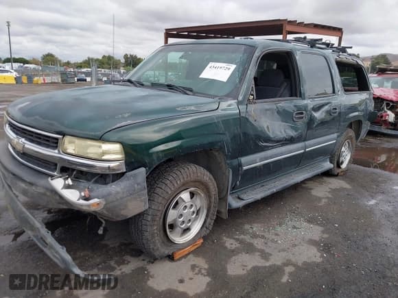 ✅ 2002 Chevrolet Suburban LT • VIN: 1GNEC16T42J156650 • Лот: 43419729. Опубликован ранее на IAAI с пробегом 192 039 миль. Бесплатный доступ к архиву аукционных продаж из США и подробный отчёт об истории автомобиля на DreamBid. Изображение 2.