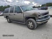✅ 1999 Chevrolet Suburban • VIN: 1GNFK16R5XJ387107 • Лот: 95286085. Опубликован ранее на Copart с пробегом 140 223 миль. Бесплатный доступ к архиву аукционных продаж из США и подробный отчёт об истории автомобиля на DreamBid. Изображение 4.