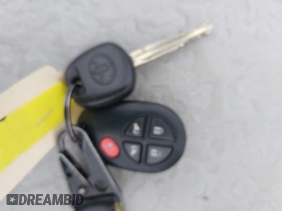 ✅ 2020 Toyota Sienna LE Auto Access Seat • VIN: 5TDKZ3DC2LS053563 • Лот: 41592409. Опубликован ранее на IAAI с пробегом 55 128 миль. Бесплатный доступ к архиву аукционных продаж из США и подробный отчёт об истории автомобиля на DreamBid. Изображение 11.