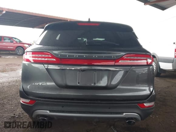 ✅ 2019 Lincoln MKC Standard • VIN: 5LMCJ1C91KUL06753 • Lot: 43321618. Listed on IAAI with 83,307 mi. Free auction sales archive from the USA and detailed vehicle history report at DreamBid. Image 17.