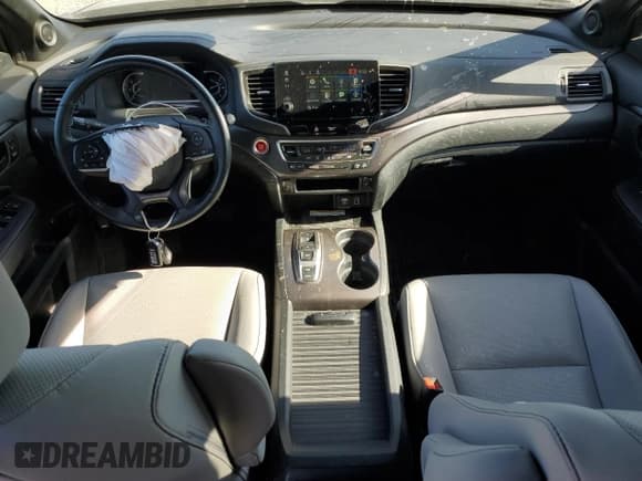 ✅ 2022 Honda Passport EX-L • VIN: 5FNYF8H55NB024139 • Lot: 68466315. Listed on Copart with 36,567 mi. Free auction sales archive from the USA and detailed vehicle history report at DreamBid. Image 8.