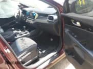 ✅ 2017 Kia Sorento LX • VIN: 5XYPGDA39HG311958 • Лот: 42569641. Опубликован ранее на IAAI с пробегом 133 413 миль. Бесплатный доступ к архиву аукционных продаж из США и подробный отчёт об истории автомобиля на DreamBid. Изображение 5.