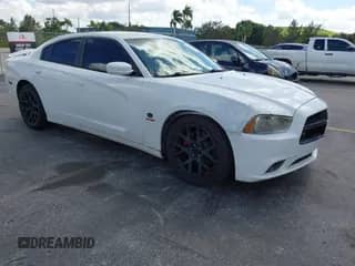 ✅ 2014 Dodge Charger Road/Track • VIN: 2C3CDXCTXEH171099 • Lot: 43437181. Wystawiony na IAAI z przebiegiem 179 628 mil. Bezpłatny archiwum sprzedaży aukcyjnych z USA i szczegółowy raport historii pojazdu na DreamBid. Zdjęcie 1.