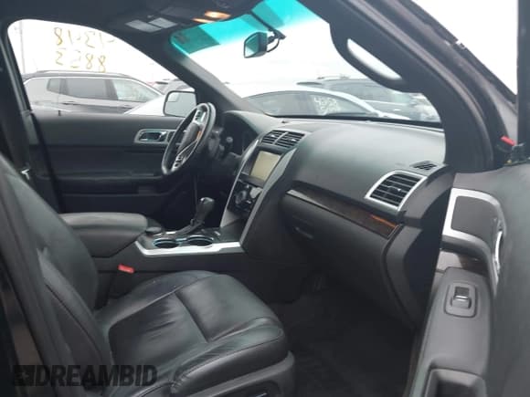 ✅ 2015 Ford Explorer Limited • VIN: 1FM5K8F81FGB81617 • Лот: 43488853. Опубликован ранее на IAAI с пробегом 156 710 миль. Бесплатный доступ к архиву аукционных продаж из США и подробный отчёт об истории автомобиля на DreamBid. Изображение 5.