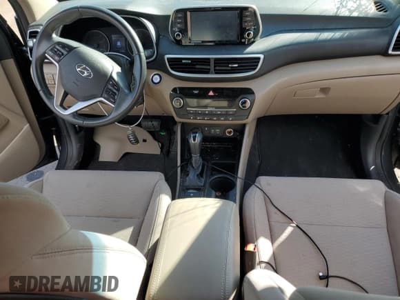 ✅ 2020 Hyundai Tucson Sport • VIN: KM8J3CAL0LU207079 • Lot: 82693015. Wystawiony na Copart z przebiegiem 51 124 mil. Bezpłatny archiwum sprzedaży aukcyjnych z USA i szczegółowy raport historii pojazdu na DreamBid. Zdjęcie 8.