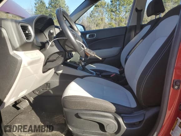 ✅ 2023 Hyundai Venue Limited • VIN: KMHRC8A30PU276750 • Lot: 88676275. Listed on Copart with 21,490 mi. Free auction sales archive from the USA and detailed vehicle history report at DreamBid. Image 7.