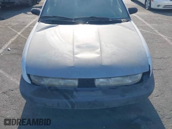 1998 Saturn SL z VIN 1G8ZF5284WZ303478, wystawiony jako IAAI lot #42946026 z przebiegiem 175 786 mil mil oraz . Historia ofert i sprzedaży dostępna na DreamBid. Obrazek 6.