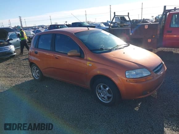✅ 2008 Chevrolet Aveo LS • VIN: KL1TD66678B089931 • Lot: 41562783. Wystawiony na IAAI z przebiegiem 184 225 mil. Bezpłatny archiwum sprzedaży aukcyjnych z USA i szczegółowy raport historii pojazdu na DreamBid. Zdjęcie 1.