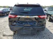 ✅ 2021 Chevrolet Traverse LT Cloth • VIN: 1GNEVMKW7MJ184196 • Lot: 70332414. Wystawiony na Copart z przebiegiem 70 624 mil. Bezpłatny archiwum sprzedaży aukcyjnych z USA i szczegółowy raport historii pojazdu na DreamBid. Zdjęcie 6.