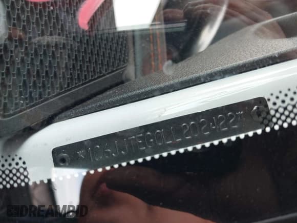 ✅ 2020 Jeep Gladiator Mojave • VIN: 1C6JJTEG0LL202422 • Lot: 41199747. Listed on IAAI with 51,503 mi. Free auction sales archive from the USA and detailed vehicle history report at DreamBid. Image 9.