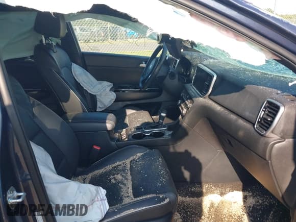 ✅ 2020 Kia Sportage SX Turbo • VIN: KNDPRCA63L7840195 • Lot: 43003204. Wystawiony na IAAI z przebiegiem 62 292 mil. Bezpłatny archiwum sprzedaży aukcyjnych z USA i szczegółowy raport historii pojazdu na DreamBid. Zdjęcie 5.