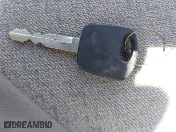 ✅ 2000 Ford Contour SE Fleet • VIN: 1FAFP66L5YK137824 • Lot: 41610477. Wystawiony na IAAI z przebiegiem 120 320 mil. Bezpłatny archiwum sprzedaży aukcyjnych z USA i szczegółowy raport historii pojazdu na DreamBid. Zdjęcie 11.