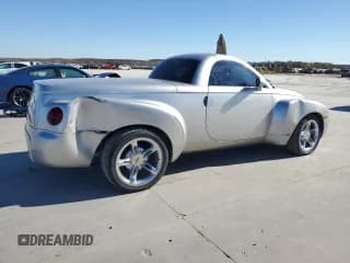 ✅ 2005 Chevrolet SSR LS • VIN: 1GCES14H75B114899 • Лот: 84464164. Опубликован ранее на Copart с пробегом 99 359 миль. Бесплатный доступ к архиву аукционных продаж из США и подробный отчёт об истории автомобиля на DreamBid. Изображение 3.