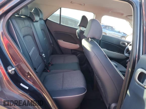 ✅ 2024 Hyundai Venue Limited • VIN: KMHRC8A36RU293524 • Lot: 83228074. Listed on Copart with 5,195 mi. Free auction sales archive from the USA and detailed vehicle history report at DreamBid. Image 11.