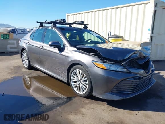✅ 2018 Toyota Camry XSE • VIN: 4T1BZ1HK5JU007929 • Lot: 43605727. Wystawiony na IAAI z przebiegiem 102 661 mil. Bezpłatny archiwum sprzedaży aukcyjnych z USA i szczegółowy raport historii pojazdu na DreamBid. Zdjęcie 1.