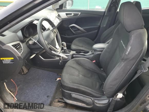 ✅ 2012 Hyundai Veloster w/Red Int • VIN: KMHTC6AD0CU064539 • Лот: 92496235. Опубликован ранее на Copart с пробегом 125 487 миль. Бесплатный доступ к архиву аукционных продаж из США и подробный отчёт об истории автомобиля на DreamBid. Изображение 7.