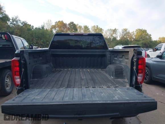 ✅ 2019 GMC Sierra 1500 Elevation • VIN: 1GTU9CED7KZ287551 • Lot: 43410283. Wystawiony na IAAI z przebiegiem 119 464 mil. Bezpłatny archiwum sprzedaży aukcyjnych z USA i szczegółowy raport historii pojazdu na DreamBid. Zdjęcie 17.