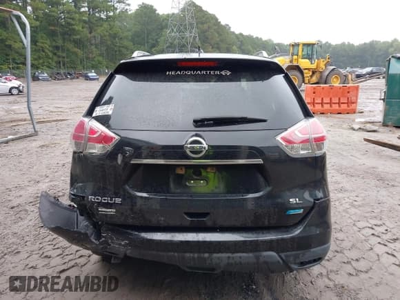 ✅ 2014 Nissan Rogue SL • VIN: 5N1AT2MT0EC824769 • Lot: 43179816. Listed on IAAI with 177,260 mi. Free auction sales archive from the USA and detailed vehicle history report at DreamBid. Image 16.