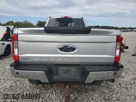 ✅ 2019 Ford F-250 XL • VIN: 1FT7X2B64KED80974 • Lot: 85522105. Listed on Copart with 173,553 mi. Free auction sales archive from the USA and detailed vehicle history report at DreamBid. Image 6.