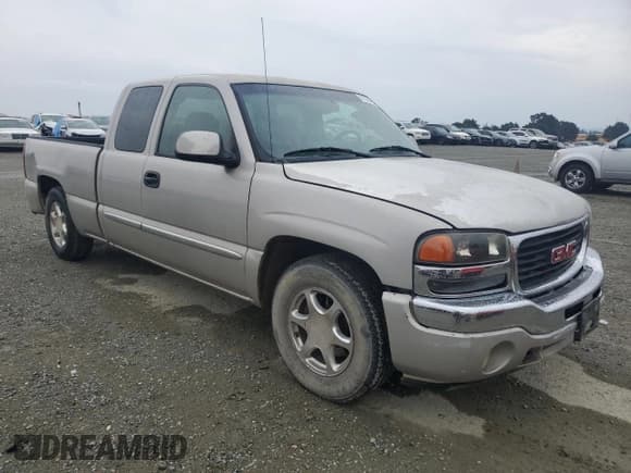 ✅ 2006 GMC Sierra 1500 SLE1 • VIN: 1GTEC19T36Z125367 • Лот: 81338355. Опубликован ранее на Copart с пробегом 193 358 миль. Бесплатный доступ к архиву аукционных продаж из США и подробный отчёт об истории автомобиля на DreamBid. Изображение 4.