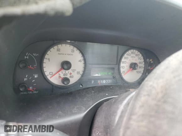 ✅ 2005 Ford F-350 XL • VIN: 1FTWW31PX5EA68449 • Lot: 60285655. Listed on Copart with 230,292 mi. Free auction sales archive from the USA and detailed vehicle history report at DreamBid. Image 9.