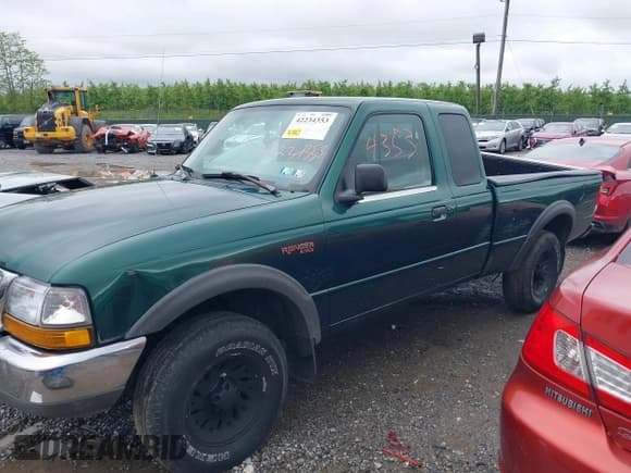 ✅ 1999 Ford Ranger XL • VIN: 1FTZR15V2XTB10127 • Lot: 42234353. Listed on IAAI with 145,009 mi. Free auction sales archive from the USA and detailed vehicle history report at DreamBid. Image 14.