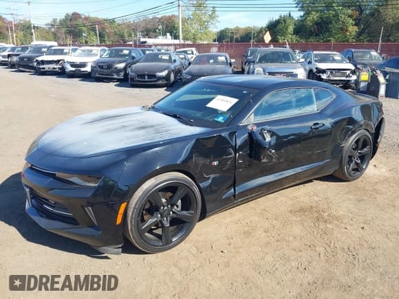 ✅ 2018 Chevrolet Camaro 2LT • VIN: 1G1FD1RS1J0133384 • Lot: 43384824. Wystawiony na IAAI z przebiegiem 72 407 mil. Bezpłatny archiwum sprzedaży aukcyjnych z USA i szczegółowy raport historii pojazdu na DreamBid. Zdjęcie 6.