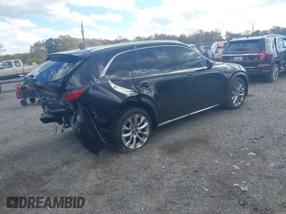 ✅ 2024 Mazda CX-90 Premium Plus • VIN: JM3KKEHD4R1166995 • Lot: 43483748. Wystawiony na IAAI z przebiegiem 21 310 mil. Bezpłatny archiwum sprzedaży aukcyjnych z USA i szczegółowy raport historii pojazdu na DreamBid. Zdjęcie 4.