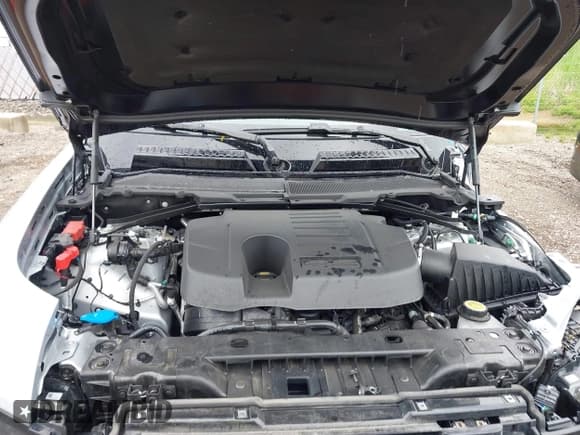 ✅ 2024 Land Rover Defender X • VIN: SALEX7EU3R2271831 • Lot: 42415260. Listed on IAAI with 14,599 mi. Free auction sales archive from the USA and detailed vehicle history report at DreamBid. Image 10.