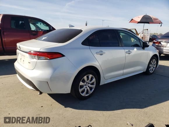 ✅ 2022 Toyota Corolla LE • VIN: JTDEPMAE5N3009317 • Lot: 90378715. Wystawiony na Copart z przebiegiem 87 699 mil. Bezpłatny archiwum sprzedaży aukcyjnych z USA i szczegółowy raport historii pojazdu na DreamBid. Zdjęcie 3.