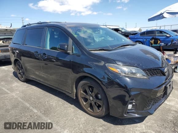 ✅ 2020 Toyota Sienna SE • VIN: 5TDXZ3DC4LS024524 • Lot: 84636225. Listed on Copart with 63,246 mi. Free auction sales archive from the USA and detailed vehicle history report at DreamBid. Image 4.