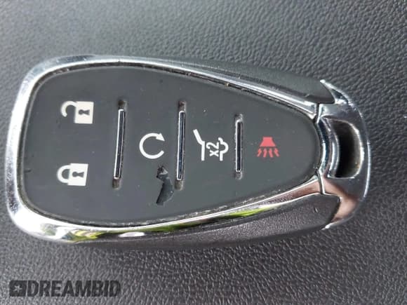 ✅ 2020 Chevrolet Equinox LT • VIN: 3GNAXUEV7LL145482 • Лот: 43272448. Опубликован ранее на IAAI с пробегом 121 671 миль. Бесплатный доступ к архиву аукционных продаж из США и подробный отчёт об истории автомобиля на DreamBid. Изображение 11.