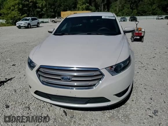 ✅ 2018 Ford Taurus SEL • VIN: 1FAHP2E89JG118622 • Lot: 91196455. Listed on Copart with 76,335 mi. Free auction sales archive from the USA and detailed vehicle history report at DreamBid. Image 13.