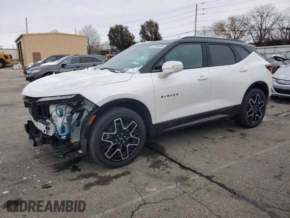 ✅ 2024 Chevrolet Blazer RS • VIN: 3GNKBERS9RS210260 • Лот: 92180695. Опубликован ранее на Copart с пробегом 13 732 миль. Бесплатный доступ к архиву аукционных продаж из США и подробный отчёт об истории автомобиля на DreamBid. Изображение 1.