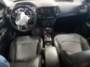 ✅ 2020 Jeep Compass Limited • VIN: 3C4NJDCBXLT141995 • Lot: 84573185. Wystawiony na Copart z przebiegiem 97 231 mil. Bezpłatny archiwum sprzedaży aukcyjnych z USA i szczegółowy raport historii pojazdu na DreamBid. Zdjęcie 8.