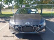 ✅ 2022 Hyundai Elantra Limited • VIN: 5NPLP4AG8NH073512 • Лот: 43352562. Опубликован ранее на IAAI с пробегом 90 696 миль. Бесплатный доступ к архиву аукционных продаж из США и подробный отчёт об истории автомобиля на DreamBid. Изображение 17.
