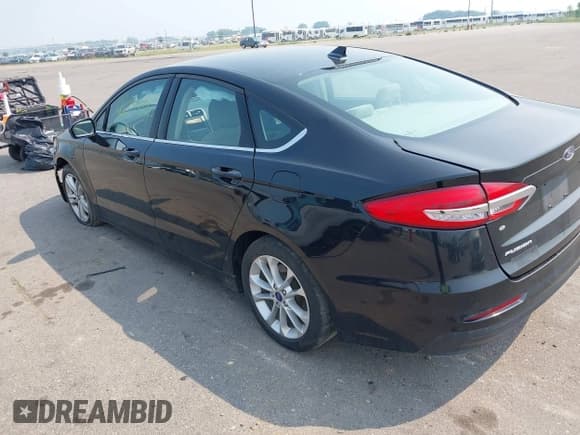 ✅ 2020 Ford Fusion SE • VIN: 3FA6P0H7XLR139229 • Lot: 42885741. Listed on IAAI with 190,925 mi. Free auction sales archive from the USA and detailed vehicle history report at DreamBid. Image 3.