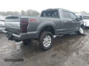 ✅ 2017 Ford F-250 Lariat • VIN: 1FT7W2BT4HEB51261 • Lot: 43745317. Listed on IAAI with 200,285 mi. Free auction sales archive from the USA and detailed vehicle history report at DreamBid. Image 4.