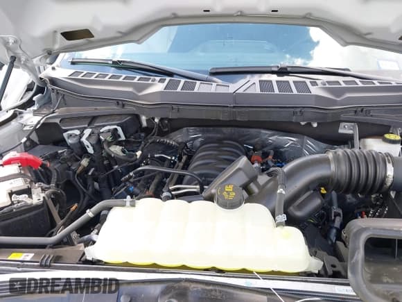 ✅ 2024 Ford F-150 STX • VIN: 1FTEW2K57RKF27866 • Lot: 43387805. Listed on IAAI with 7,298 mi. Free auction sales archive from the USA and detailed vehicle history report at DreamBid. Image 10.