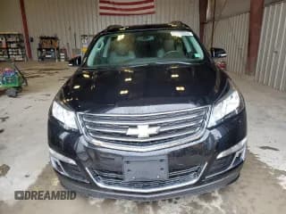 ✅ 2017 Chevrolet Traverse LT • VIN: 1GNKVHKD8HJ193875 • Lot: 66952654. Wystawiony na Copart z przebiegiem 122 002 mil. Bezpłatny archiwum sprzedaży aukcyjnych z USA i szczegółowy raport historii pojazdu na DreamBid. Zdjęcie 5.