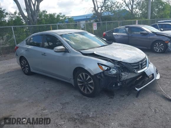 ✅ 2016 Nissan Altima SR • VIN: 1N4AL3AP4GC293313 • Lot: 42335006. Wystawiony na IAAI z przebiegiem 141 538 mil. Bezpłatny archiwum sprzedaży aukcyjnych z USA i szczegółowy raport historii pojazdu na DreamBid. Zdjęcie 1.