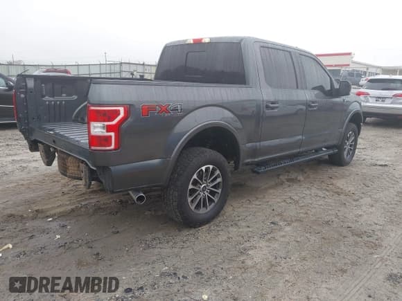 ✅ 2018 Ford F-150 XL • VIN: 1FTEW1E57JFC85888 • Лот: 43362578. Опубликован ранее на IAAI с пробегом 110 764 миль. Бесплатный доступ к архиву аукционных продаж из США и подробный отчёт об истории автомобиля на DreamBid. Изображение 4.