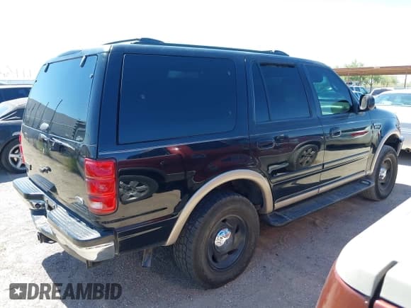 ✅ 1998 Ford Expedition XLT • VIN: 1FMPU18L4WLC08053 • Lot: 42544721. Wystawiony na IAAI z przebiegiem 226 434 mil. Bezpłatny archiwum sprzedaży aukcyjnych z USA i szczegółowy raport historii pojazdu na DreamBid. Zdjęcie 4.