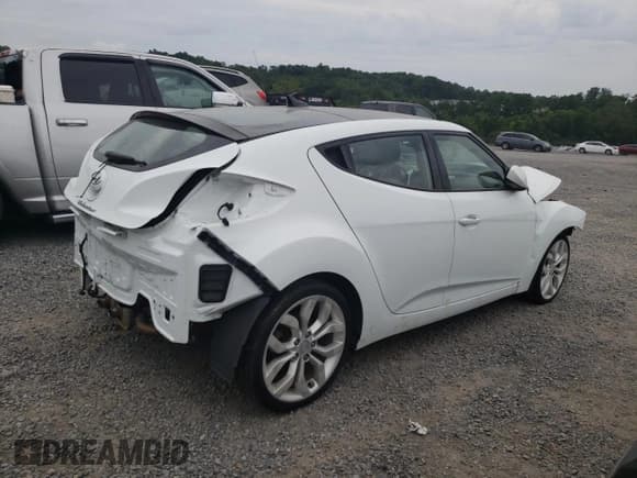 ✅ 2013 Hyundai Veloster w/Gray Int • VIN: KMHTC6AD9DU141071 • Lot: 63495074. Wystawiony na Copart z przebiegiem 52 061 mil. Bezpłatny archiwum sprzedaży aukcyjnych z USA i szczegółowy raport historii pojazdu na DreamBid. Zdjęcie 3.