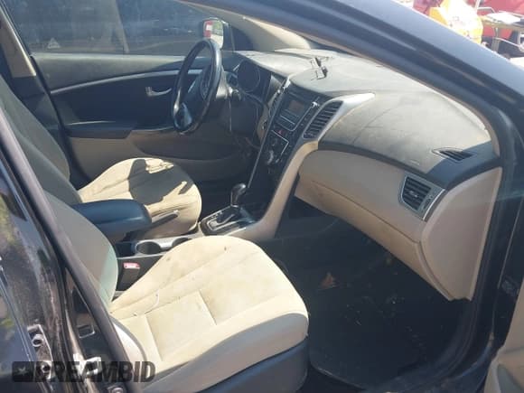 ✅ 2013 Hyundai Elantra • VIN: KMHD35LE7DU041524 • Lot: 40436775. Listed on IAAI with Not provided. Free auction sales archive from the USA and detailed vehicle history report at DreamBid. Image 5.