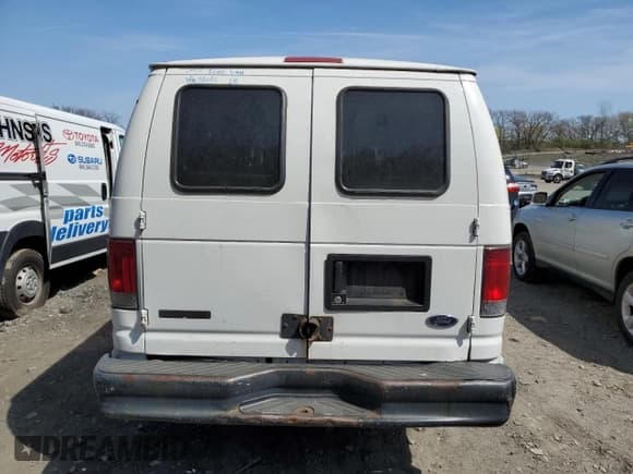 ✅ 2011 Ford Econoline Cargo Commercial • VIN: 1FTSS3EL4BDA18701 • Лот: 52990695. Опубликован ранее на Copart с пробегом Не указан. Бесплатный доступ к архиву аукционных продаж из США и подробный отчёт об истории автомобиля на DreamBid. Изображение 6.