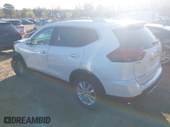 ✅ 2017 Nissan Rogue SV • VIN: 5N1AT2MV8HC780753 • Lot: 43519287. Listed on IAAI with 86,535 mi. Free auction sales archive from the USA and detailed vehicle history report at DreamBid. Image 3.