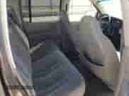 2001 Dodge Dakota Sport z VIN 1B7HL2AN61S301927, wystawiony jako Copart lot #74676094 z przebiegiem 228 616 mil mil oraz Szkoda całkowita • Salvage title. Historia ofert i sprzedaży dostępna na DreamBid. Obrazek 10.